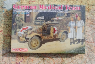 DML6137  GERMAN MEDICAL TEAM with Kübelwagen Ambulance Convers